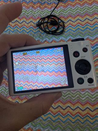 Casio Exilim EX-ZR200 Bianca