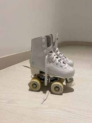 Patines 4 ruedas Tijuana blancos. Talla 31
