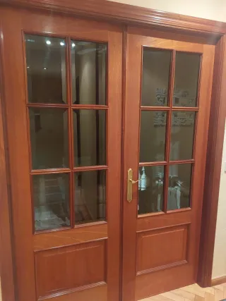 Puertas de madera con cristal