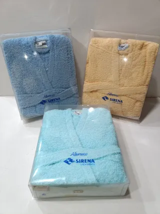 Albornoz rizo americano capucha 10 años. La Sirena