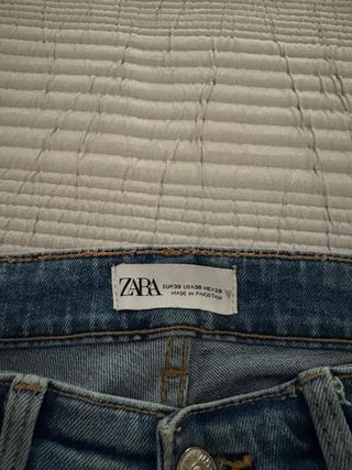 Vaqueros Zara Talla 38