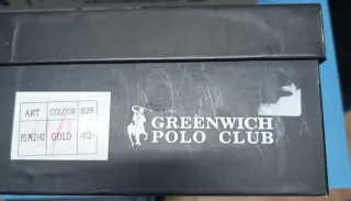 Sandalias doradas con purpurina