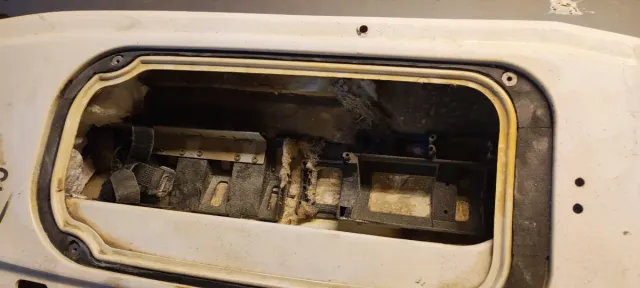 Casco y tapa Proboat Sonicwake V1