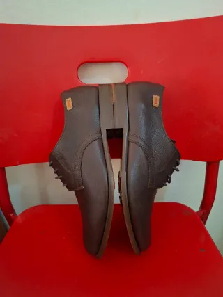 Zapatos de vestir Camper Marrones