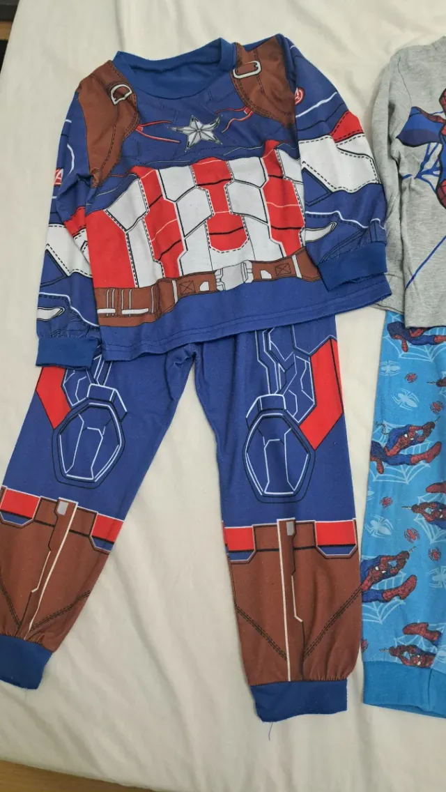 Lote 3 Pijamas Marvel 3-4 años