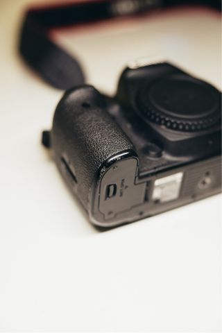 Canon 5D Mark IV + Schede Sandisk