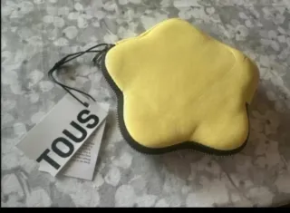 OFERTA!! MONEDERO / Neceser  TOUS AMARILLO NUEVO 
