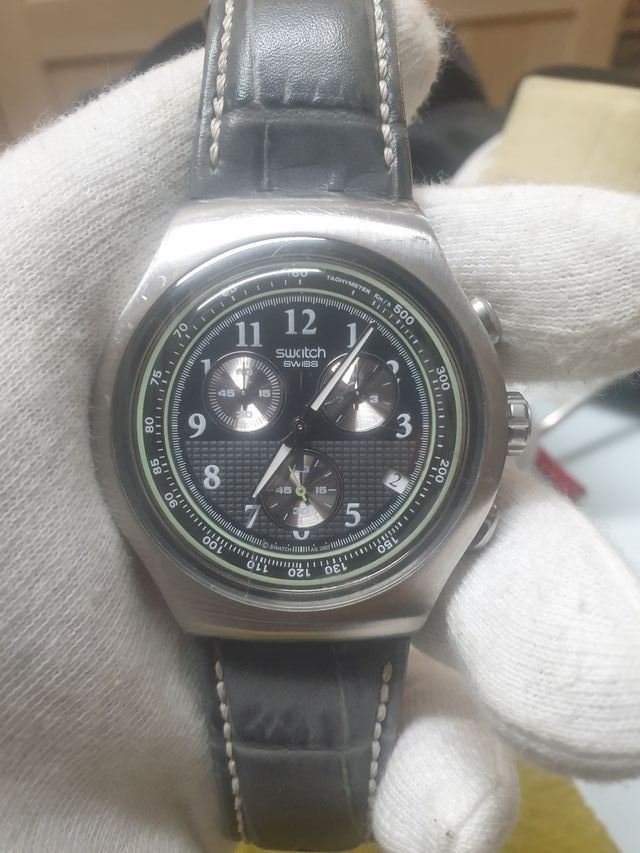 Swatch Irony Gris Cronógrafo