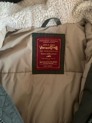 Abrigo Jack & Jones verde con capucha