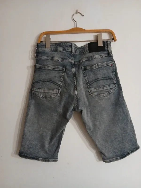 Pantalón corto Tommy Jeans Talla 28