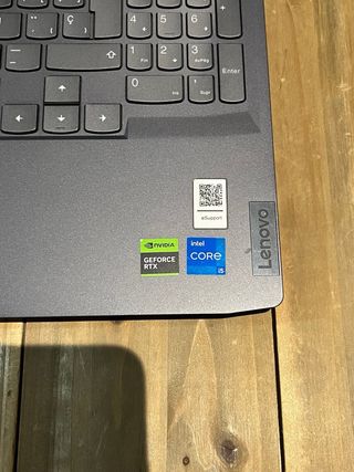 Portátil Gaming Lenovo LOQ 15IRH8