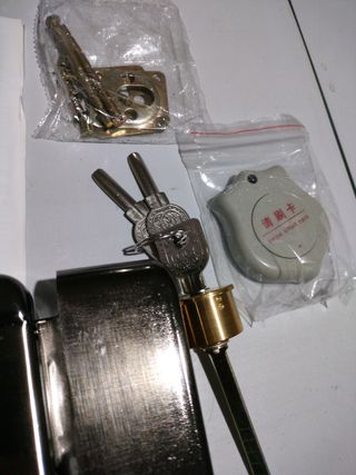 Cerradura Inteligente RFID con Tarjetas y Llaves