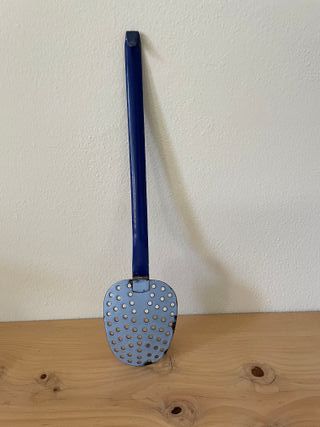 Mestolo Smaltato Celeste Forato