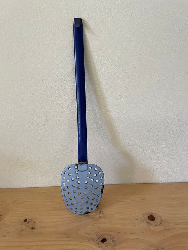 Mestolo Smaltato Celeste Forato