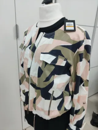 Bomber DKNY fina Talla S Multicolor