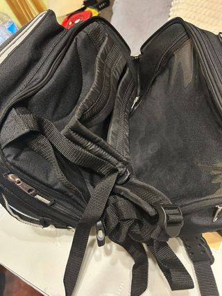 Mochila depósito moto negra