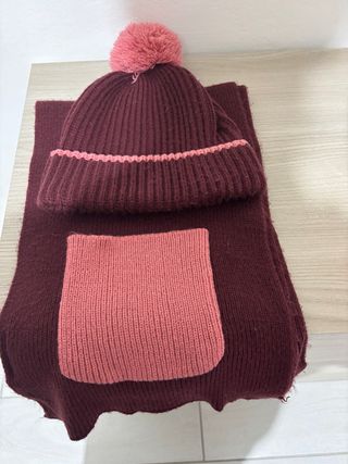Completo sciarpa e cappello in lana