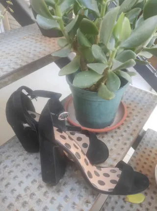 Sandalias New Look Negras Lunares