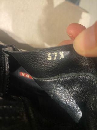 Stivali alti neri Prada