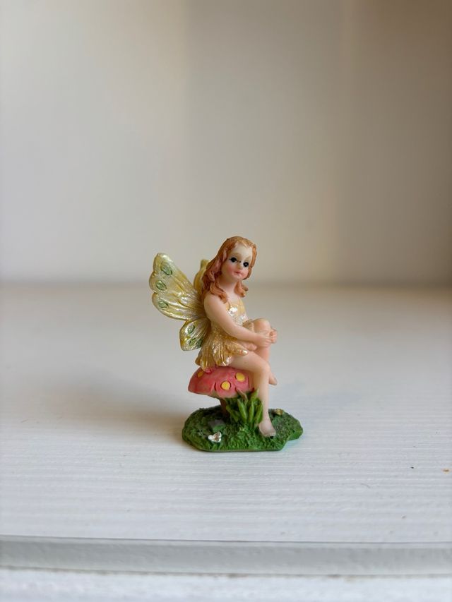 Mini fata dipinta a mano