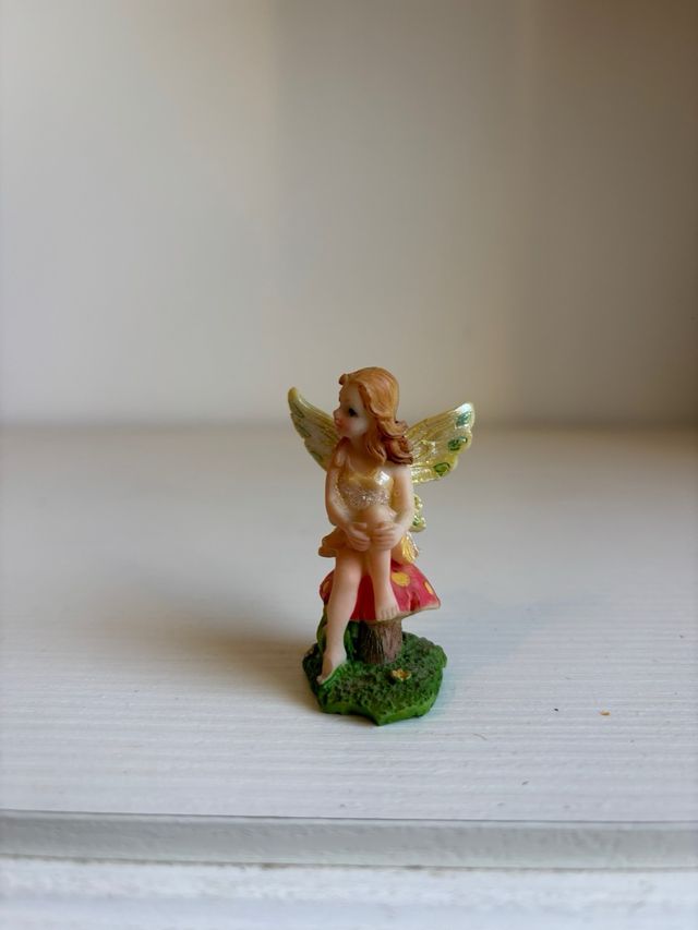 Mini fata dipinta a mano