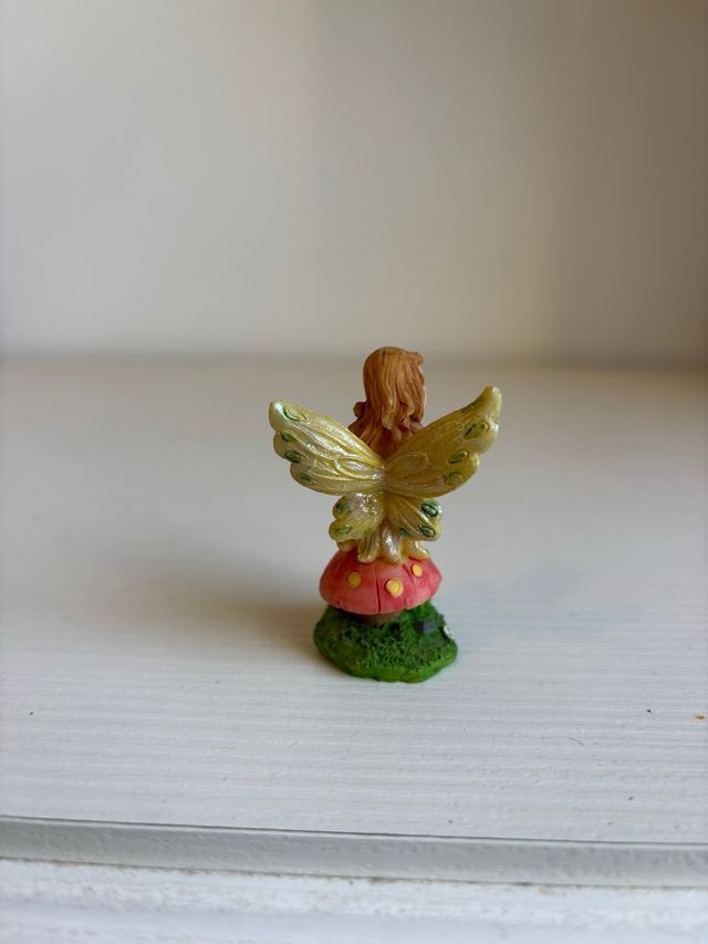 Mini fata dipinta a mano