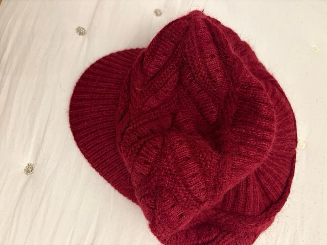 Gorro de lana rojo