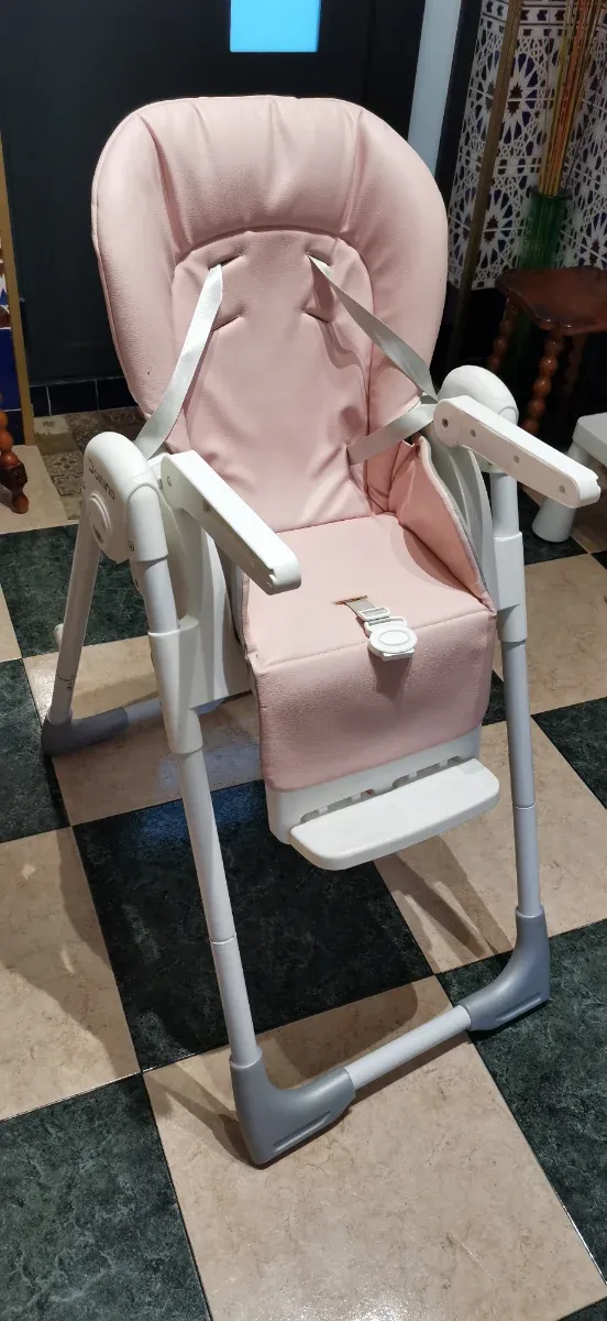 Trona de bebé rosa
