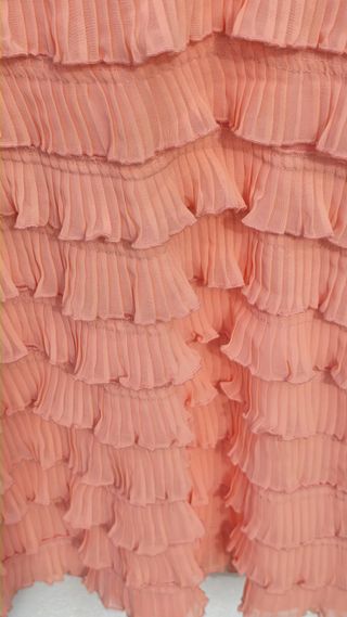 Vestido H&M rosa con volantes