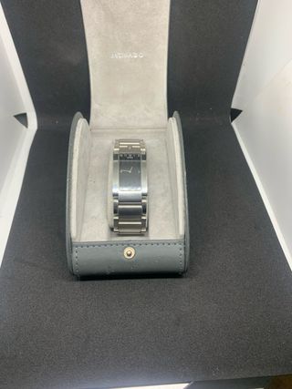 Reloj Movado Negro y Plateado