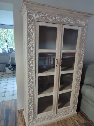 Vitrina Exótica Pushkar Madera y Cristal