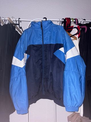 Cortavientos Cazadora Zara Azul y Blanco