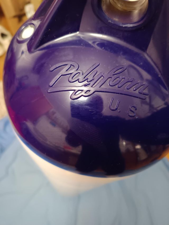 Boya Poliform U.S. Serie F4 Azul/Blanco, sin usar