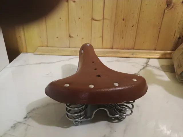 Sella bici vintage marrone