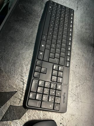 Tastiera e mouse wireless Logitech neri