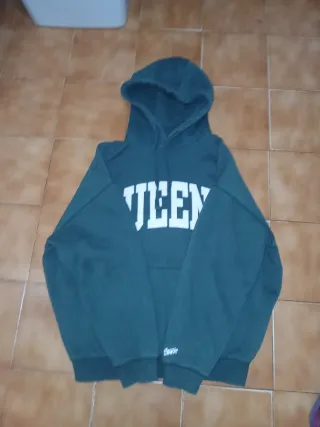Sudadera verde con capucha verde talla S y M