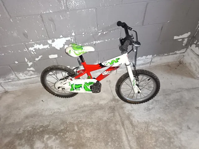 Bicicleta infantil 16 buen estado