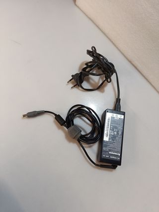 Cargador Portátil Lenovo 65W