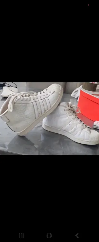 Scarpe Adidas alte beige/bianche