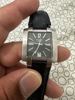 Reloj Tissot Negro y Plateado