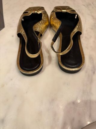 Scarpe oro Massimo Dutti