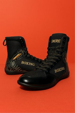 Zapatos de Boxeo Negros y Dorados