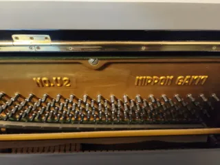 Piano Vertical Yamaha U2