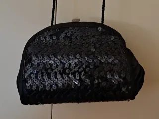 Pochette nera paillettes