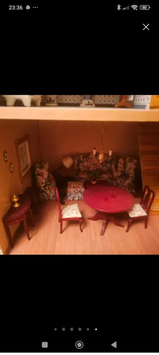 Preciosa casa de muñecas