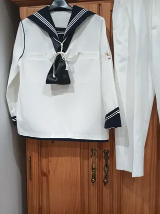 Traje marinero comunión blanco y azul