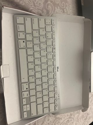 Teclado Bluetooth Inalámbrico Trust NADO