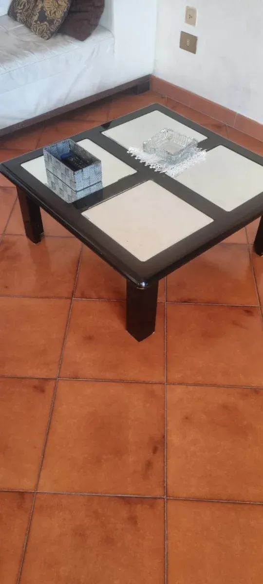 Tavolino da salotto piano vetro e legno