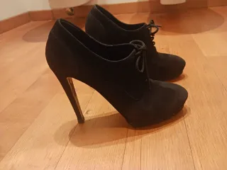 Scarpe con tacco alto e plateau nere