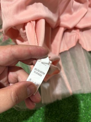 Vestido rosa fresas lentejuelas